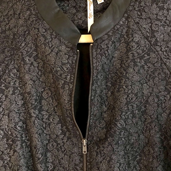 Petticoat Alley, Lace Bomber Style Jacket, Size M - Picture 3 of 5